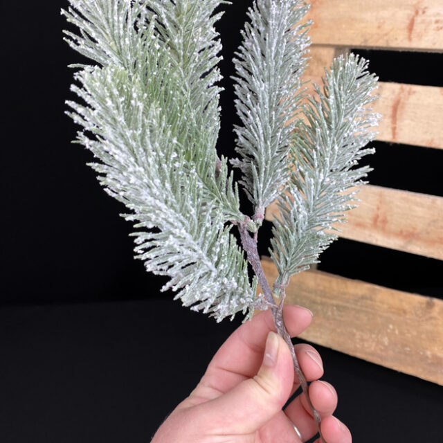 Tekohavuoksa pehmeä, valkoinen tekolumipeite