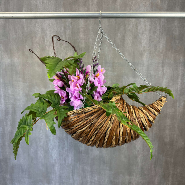 Tekokasviamppeli ruukussa, vaalean violetti