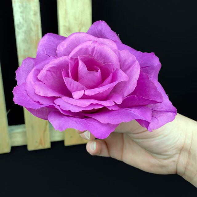 Pensasruusu tekokukkapää, purppura