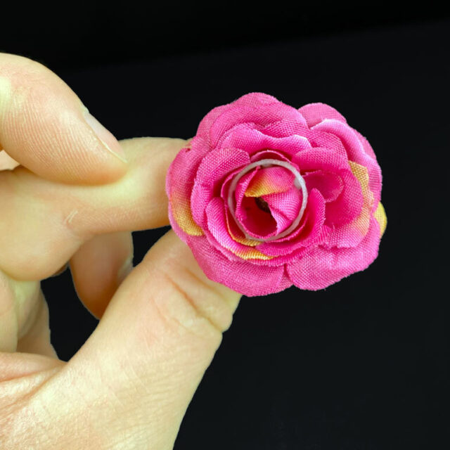 Miniruusu tekokukkapää, viininpunainen