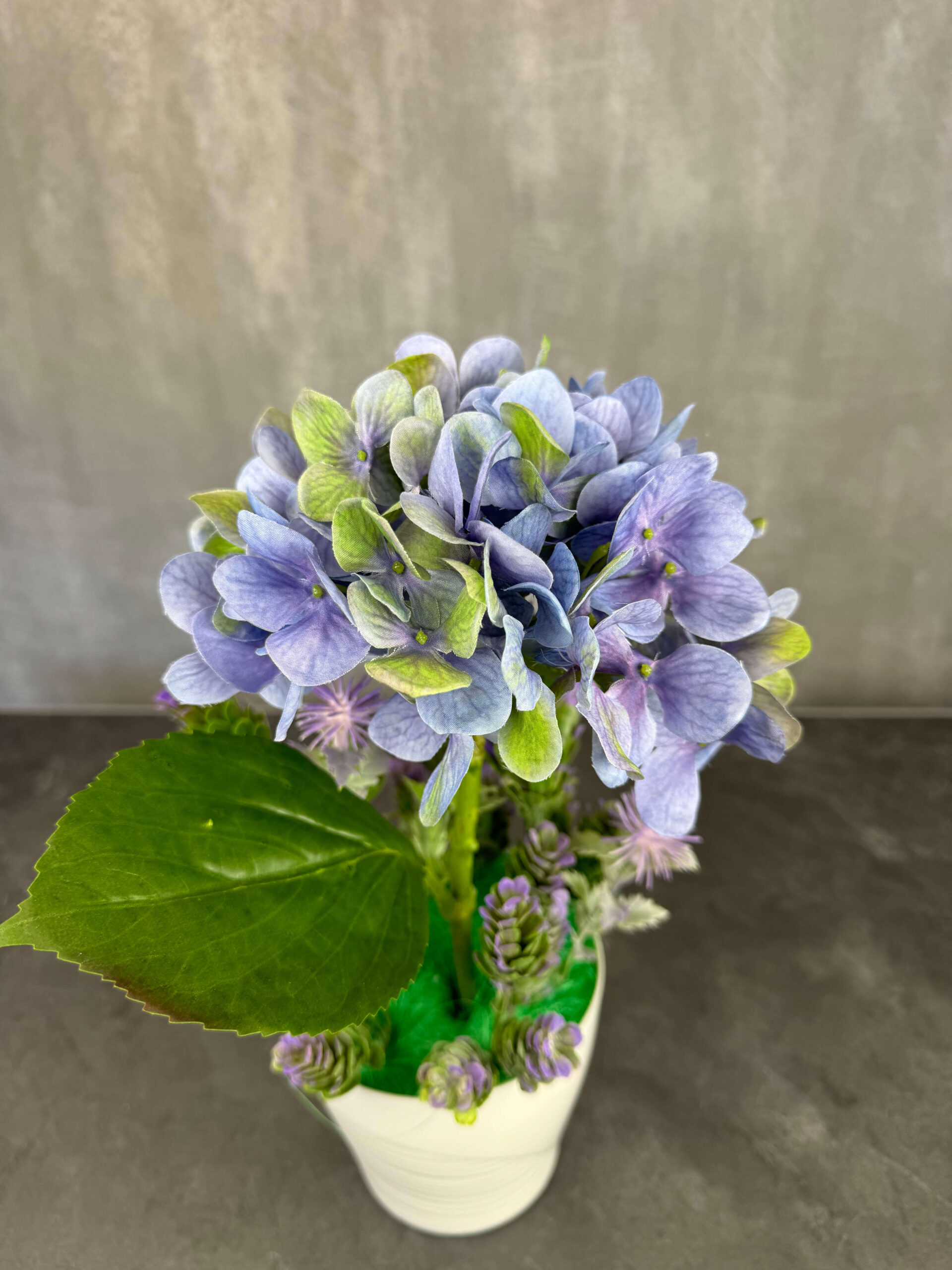 Hortensia tekokukka-asetelma, sininen - Image 2