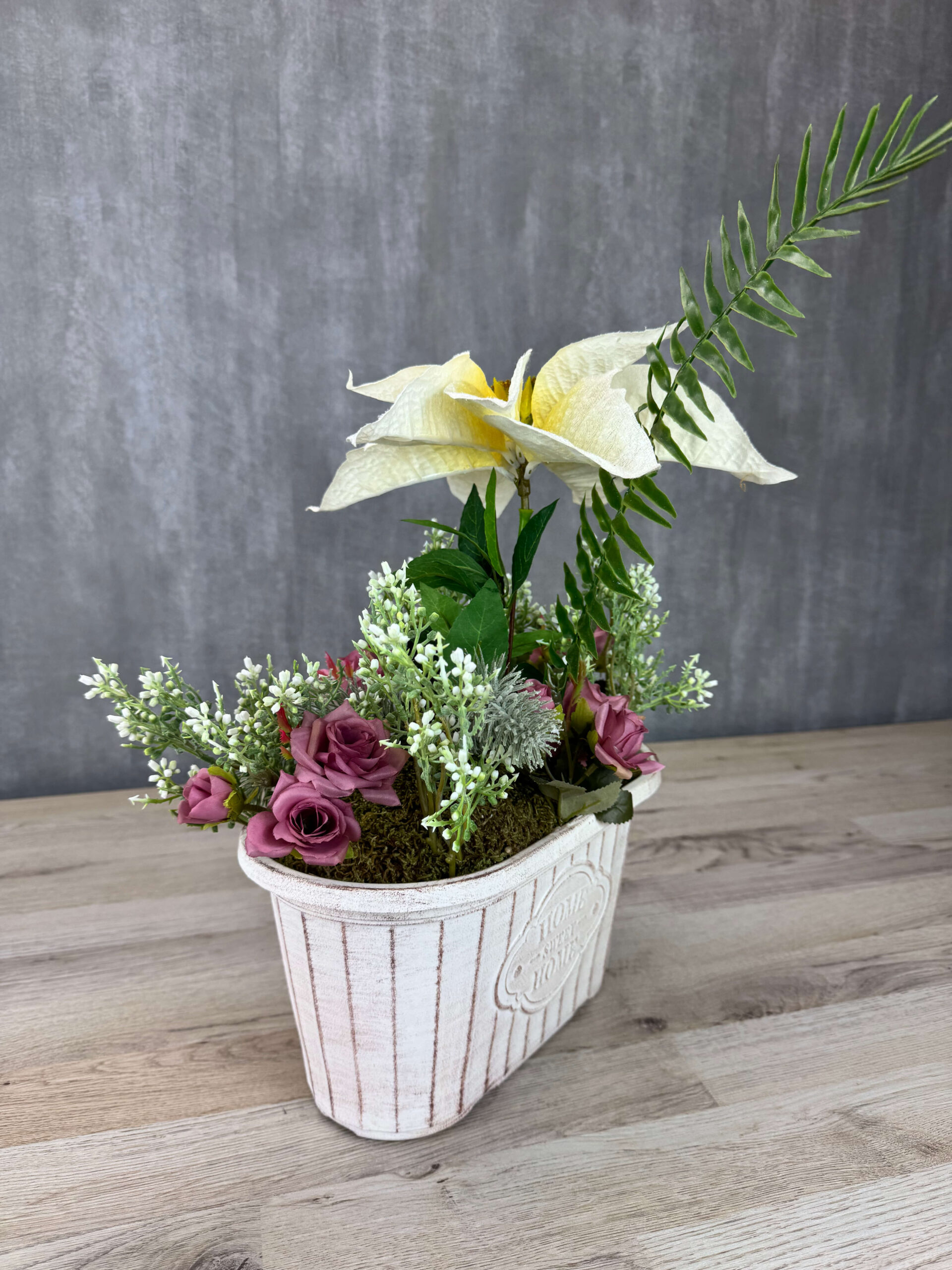 Jättijoulutähti tekokukka-asetelma - Image 3