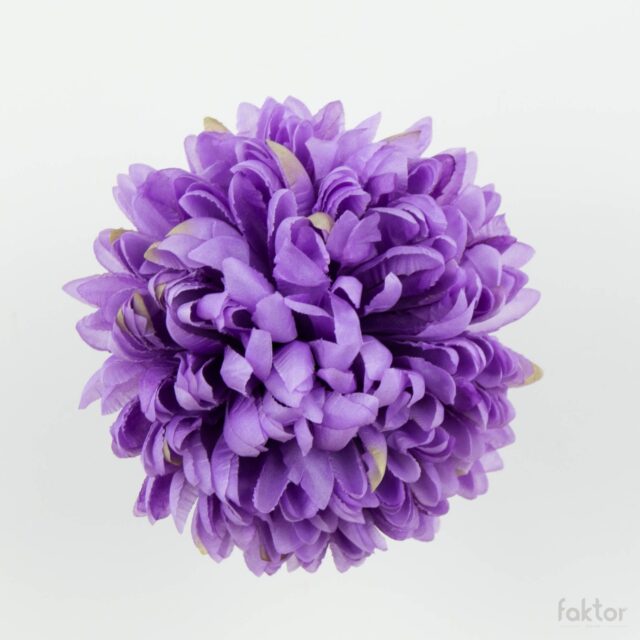 Violetti krysanteemin tekokukan kukkapää