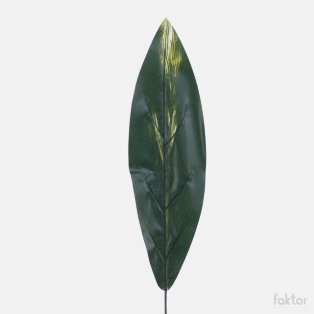 Vihreä dracaena-tekolehti varrella