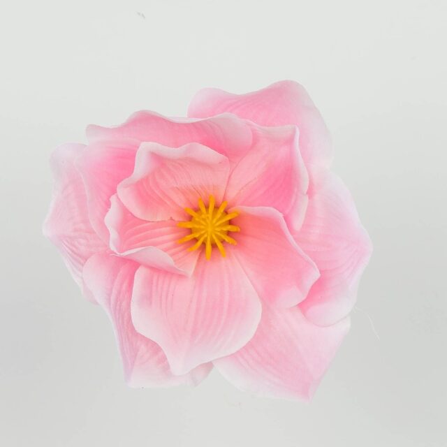Vaaleanpunainen magnolian tekokukan pää