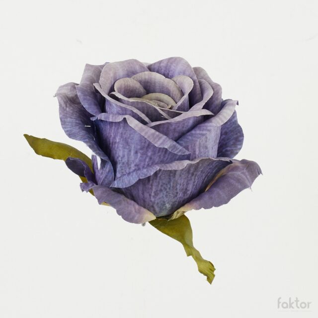 Violetti avoin tekoruusun kukkapää