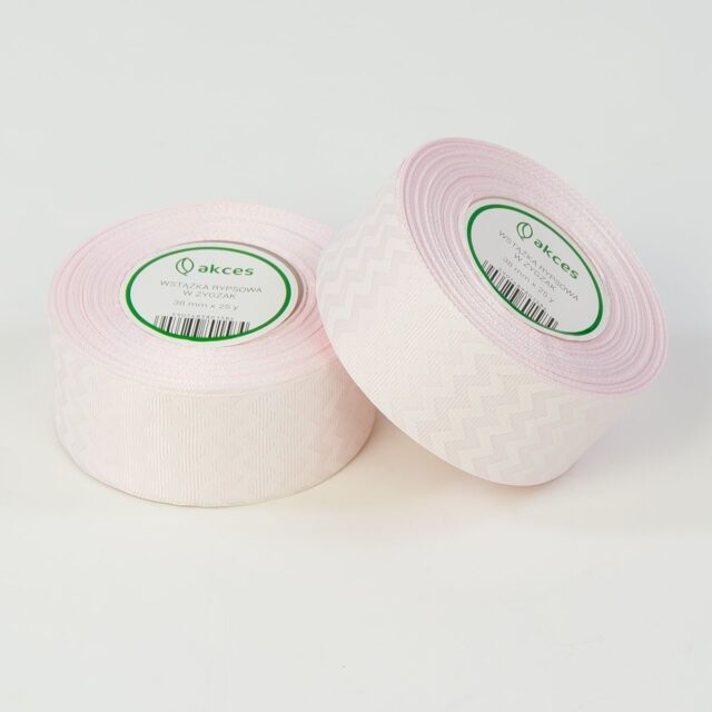 Vaaleanpunainen siksak-kuvioinen grosgrain-nauha