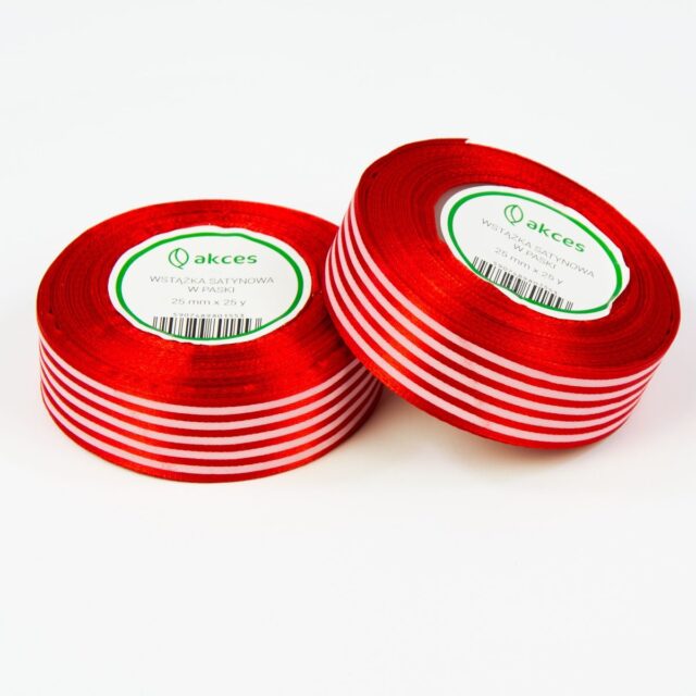 Punainen satiininauha 25 mm × 25 y